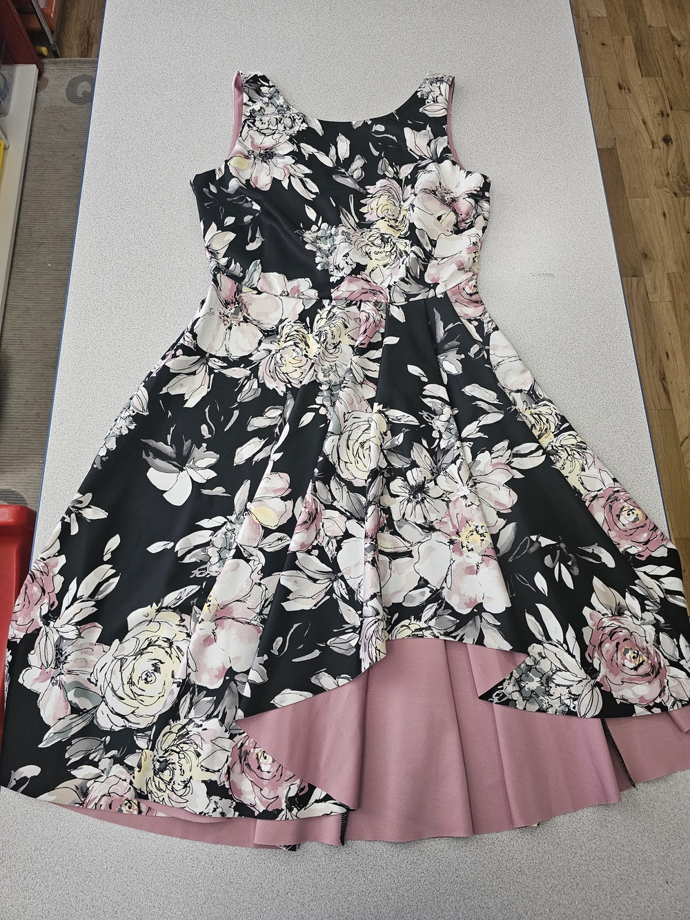 White House Black Market Black Floral Fit-and-Flare Dress with Pink Lining - Picture 1 of 3